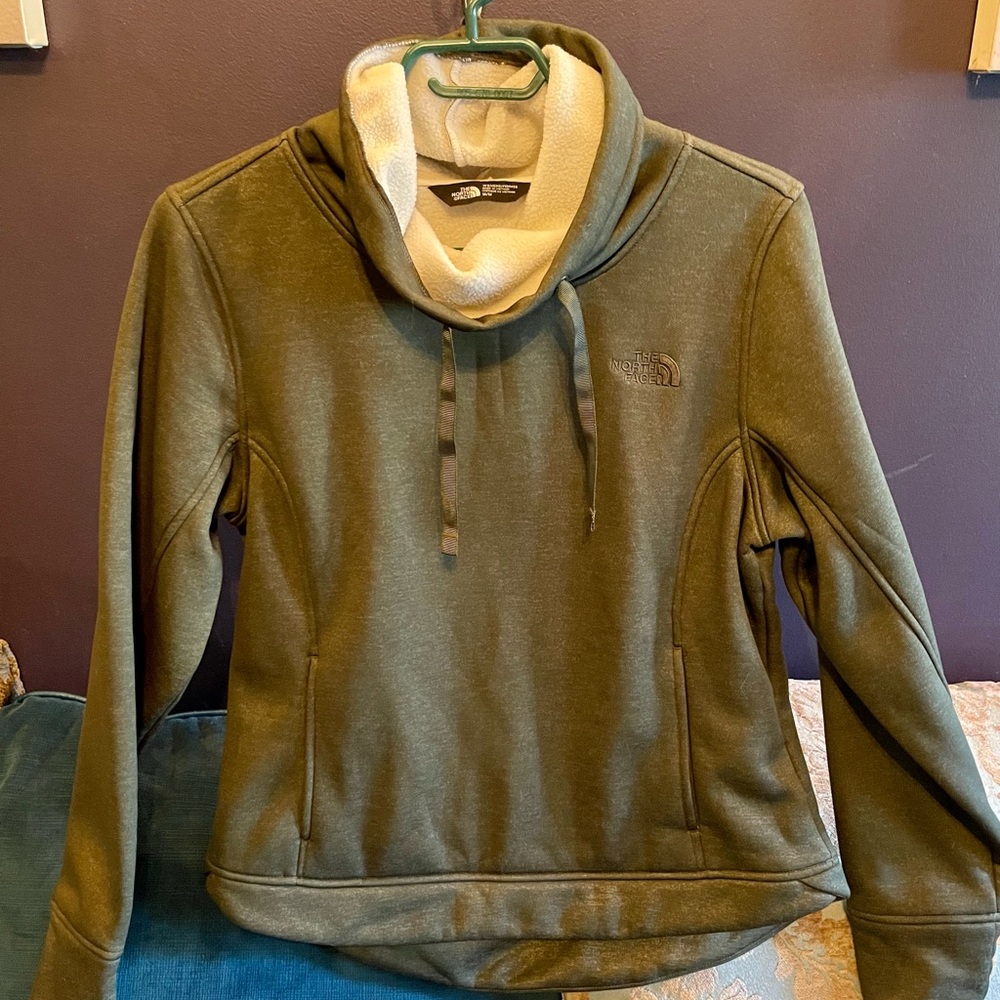 The North Face fleece lined pullover
